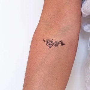 Flash Tattoo | Tatouage éphémère Cerisier en fleur