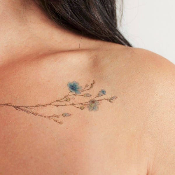 tatouage temporaire fleur sauvage bleu, faux tattoo