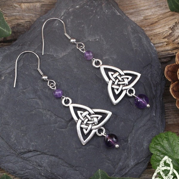 Boucles d'oreilles celtiques Améthyste, bijou double Triquetra, entrelacs argenté violet, mariage médiéval féerique, sorcière ésotérique