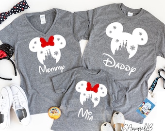 Disney SNOWFLAKE CASTLE With Names, Disney Inspired Shirt, Family Vacation Shirts, Disney Christmas Shirts, Family Vacation