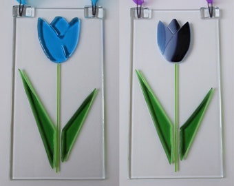 Blue fused glass tulip. Purple glass flower suncatcher. Stained glass flower. Blue hanging glass tulip. Blue tulip. Purple tulip glass.
