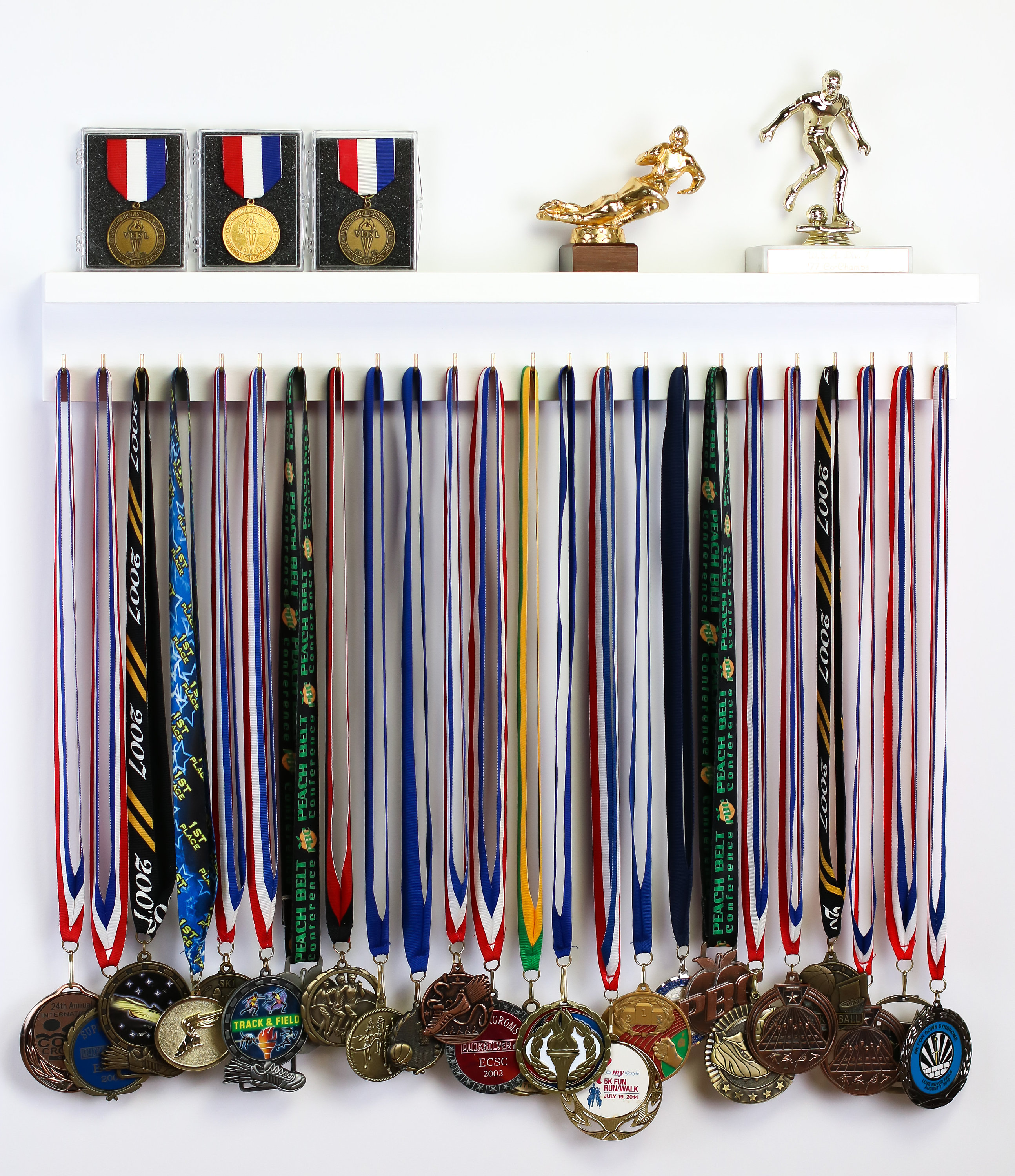  PH PandaHall Soporte para medallas, soporte para colgar medallas,  soporte para exhibir medallas, premios, cinta, animación, 3 líneas, soporte  de premios deportivos, marco de hierro para más de 50 medallas, collares
