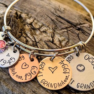 Personalized great great grandma bracelet. Gift for grandmother. Mothers day gifts for grandma. Nana bracelet. Pregnancy announcement gift image 2