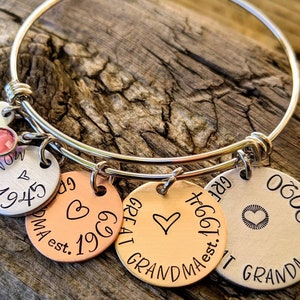 Personalized great great grandma bracelet. Gift for grandmother. Mothers day gifts for grandma. Nana bracelet. Pregnancy announcement gift image 1