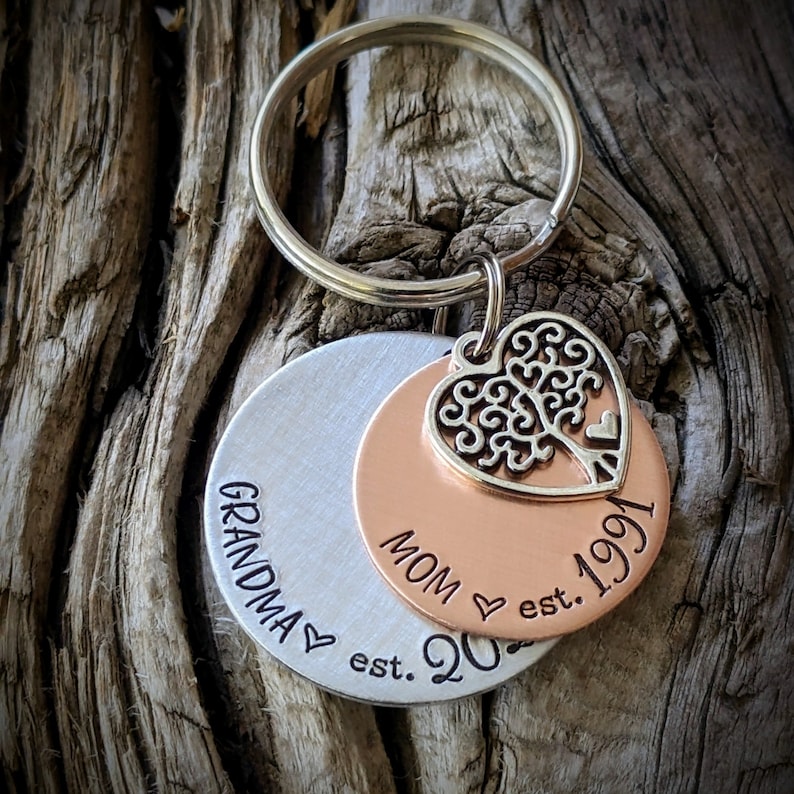 Personalized hand stamped grandmas keychain. Mothers day gifts for grandmother. First time grandma gifts. Custom pregnancy announcement. image 3