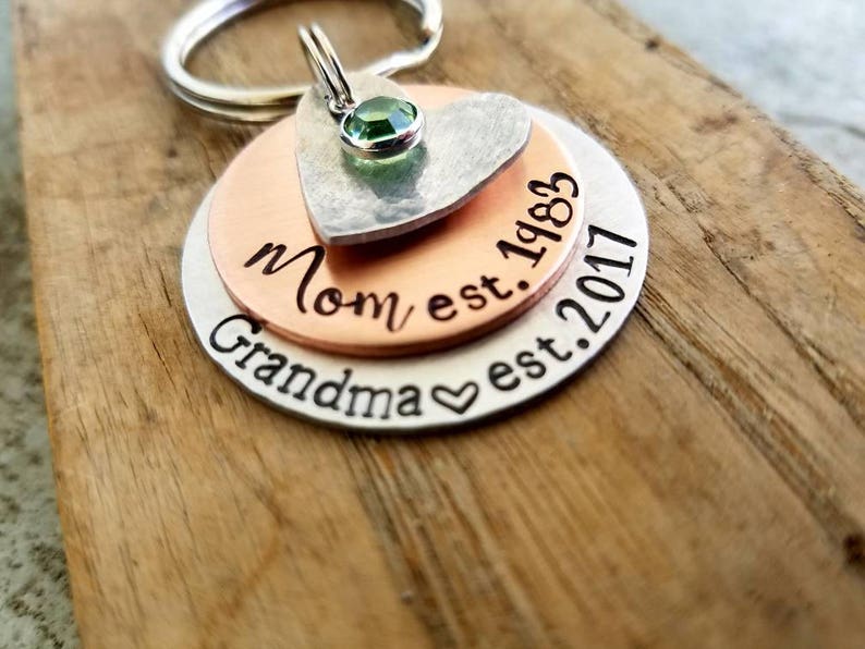 Personalized hand stamped keychain. Pregnancy announcement. New grandma gift. First mothers day gift. New grandmother. Mothers day necklace image 4