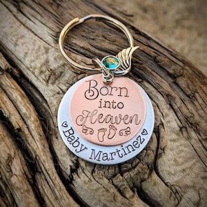 Custom infant loss memorial keychain. This makes a great gift for someone experiencing a pregnancy loss.