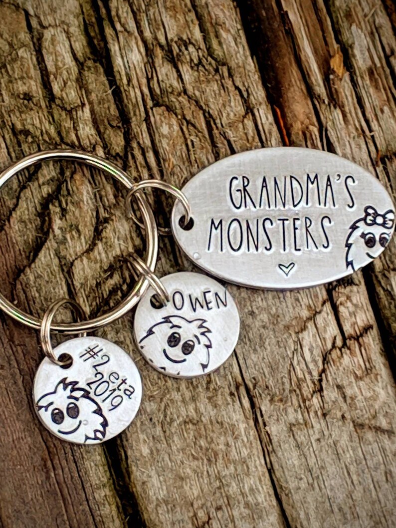 Personalized grandma keychain. Custom mothers day gift. Gift Etsy