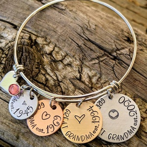 Personalized great great grandma bracelet. Gift for grandmother. Mothers day gifts for grandma. Nana bracelet. Pregnancy announcement gift image 3