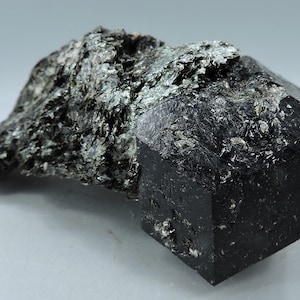 Dravite on mica schist from Yinnietharra, Australia – miniature