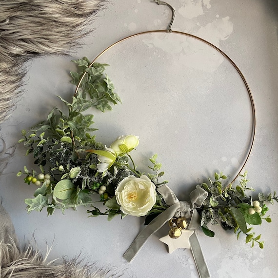 Faux-Flower Wreath on Gold Hoop with Porcelain Star and Grey Velvet Bow, Christmas decor, Hanging Star Decorations