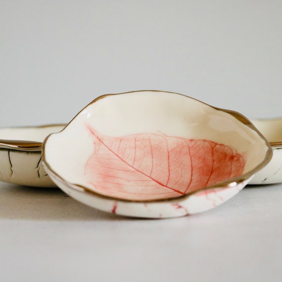 Pink Leaf Porcelain Ring Dish with Platinum Rim