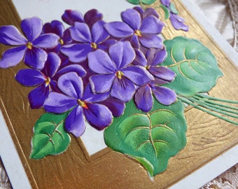 2 cartes postales françaises anciennes en relief – Corsage violet Art nouveau