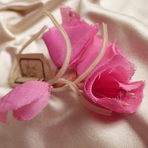 2 ramilletes de sombreros antiguos - suministros de sombreros - flores francesas - flores de sombreros hechas a mano - flores francesas antiguas - ramillete rosa
