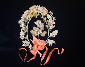 Antieke Victoriaanse bruidskroon en -corsage - Franse stoffen bloemen