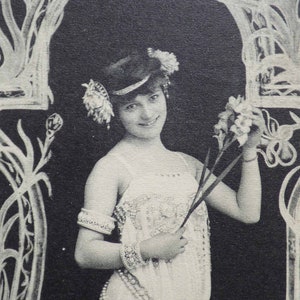 7 Original vintage Postkarten um 1900 "Le Lis" Antike französische Sammlerstücke - edwardian ephemera - scrapbooking - Lilie - Jugendstil - Breger."
