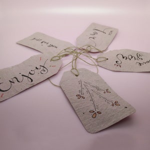 Etichette regalo CARTA PIANTABILE / carta riciclata con semi di fiori selvatici / carta seminata fatta a mano / piantami / etichette regalo zero rifiuti ecologiche