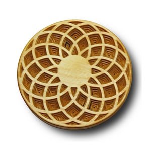 Infinite Wooden Trivet: Unique Table Centerpiece