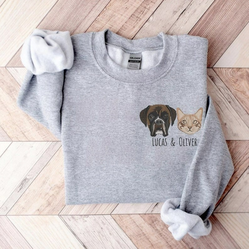 Custom Embroidered Pet Face Sweatshirts, Unisex Embroidered Round Neck Sweatshirts, Custom Pet