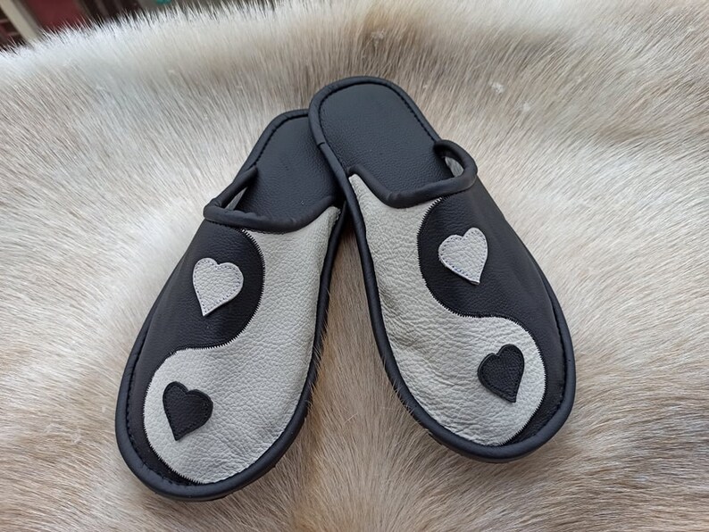 yin yang slippers