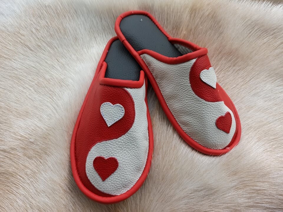 yin yang slippers