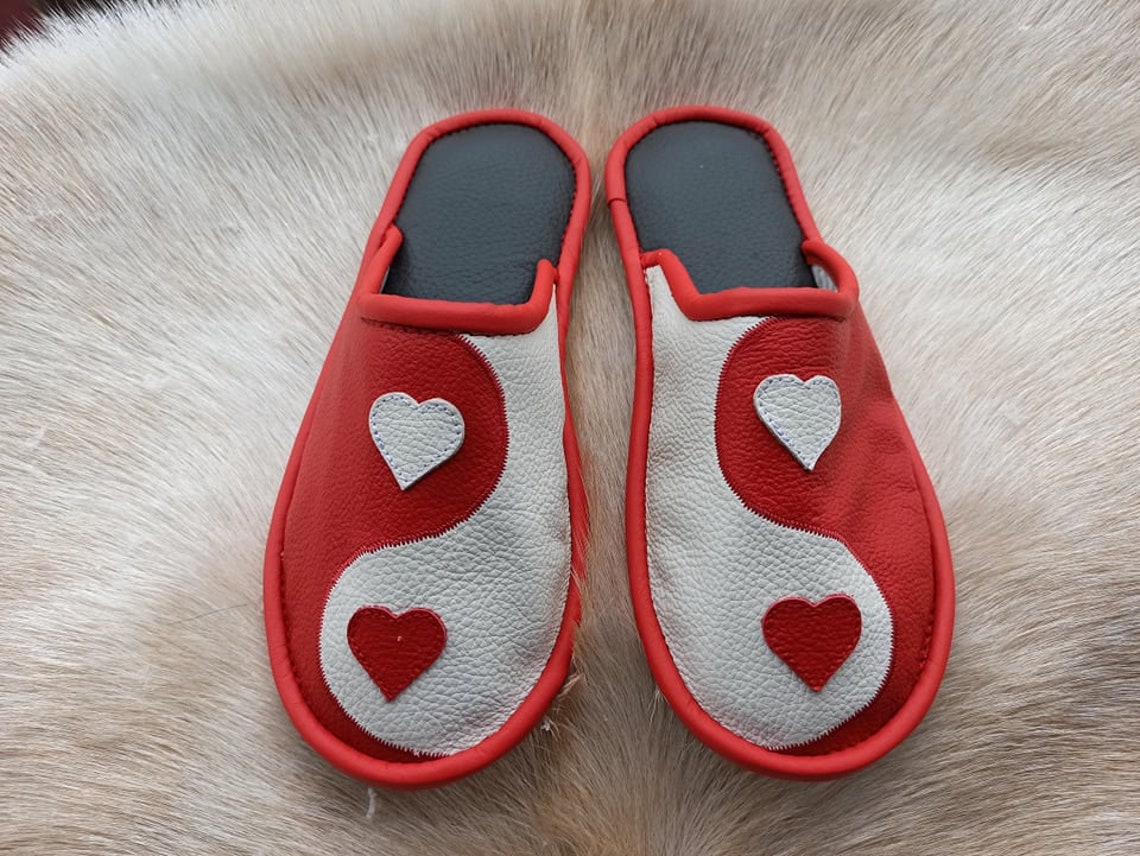 yin yang slippers