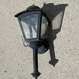 Vintage Cast Iron Coach Light - Outdoor Entrance Lighting