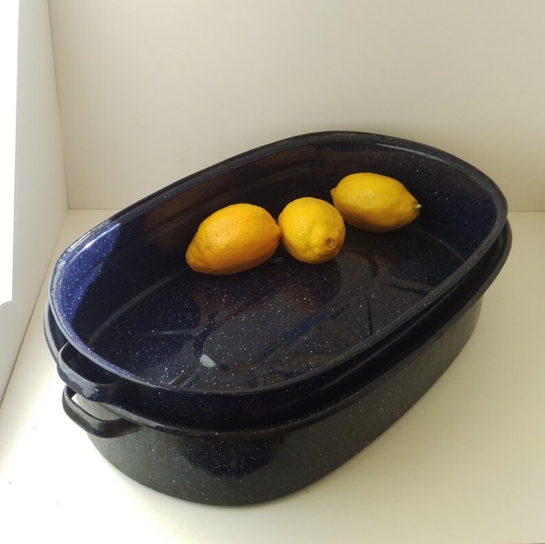 roasting pan granite ware turkey pan free shipping Midnight blue vintage enamelware roasting pan will be the star of your turkey dinner