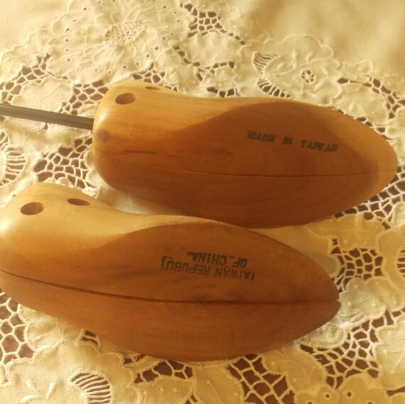 Shoe stretcher, wooden shoe form, wood shoe tree,… - image 5