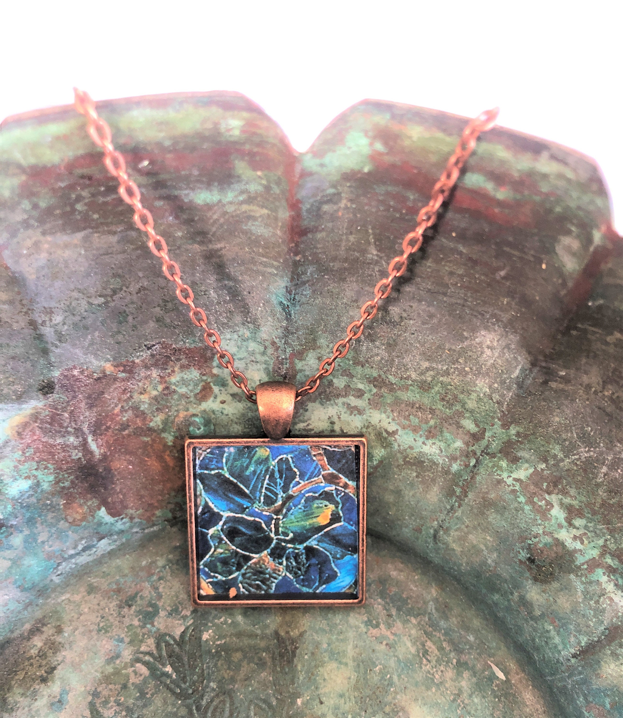 Handmade pendant necklace in copper setting
