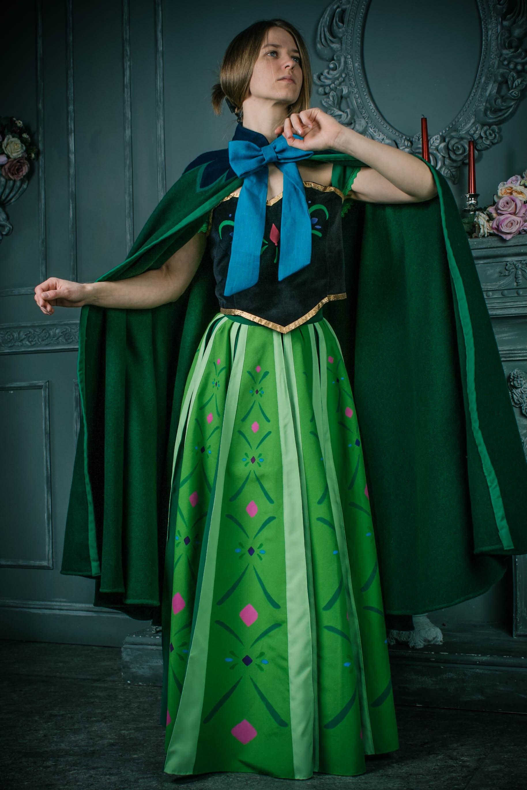 Anna Frozen dress - Anna Frozen cosplay - Anna green dress - Anna Frozen Coronation dress - Anna cosplay