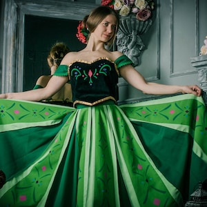 Anna Frozen dress - Anna Frozen cosplay - Anna green dress - Anna Frozen Coronation dress - Anna cosplay