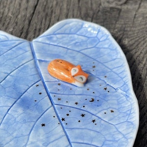 Porcelain fox censer incense holder smudging bowl crystal holder jewelry dish with real japanese knotweed leaf stamp