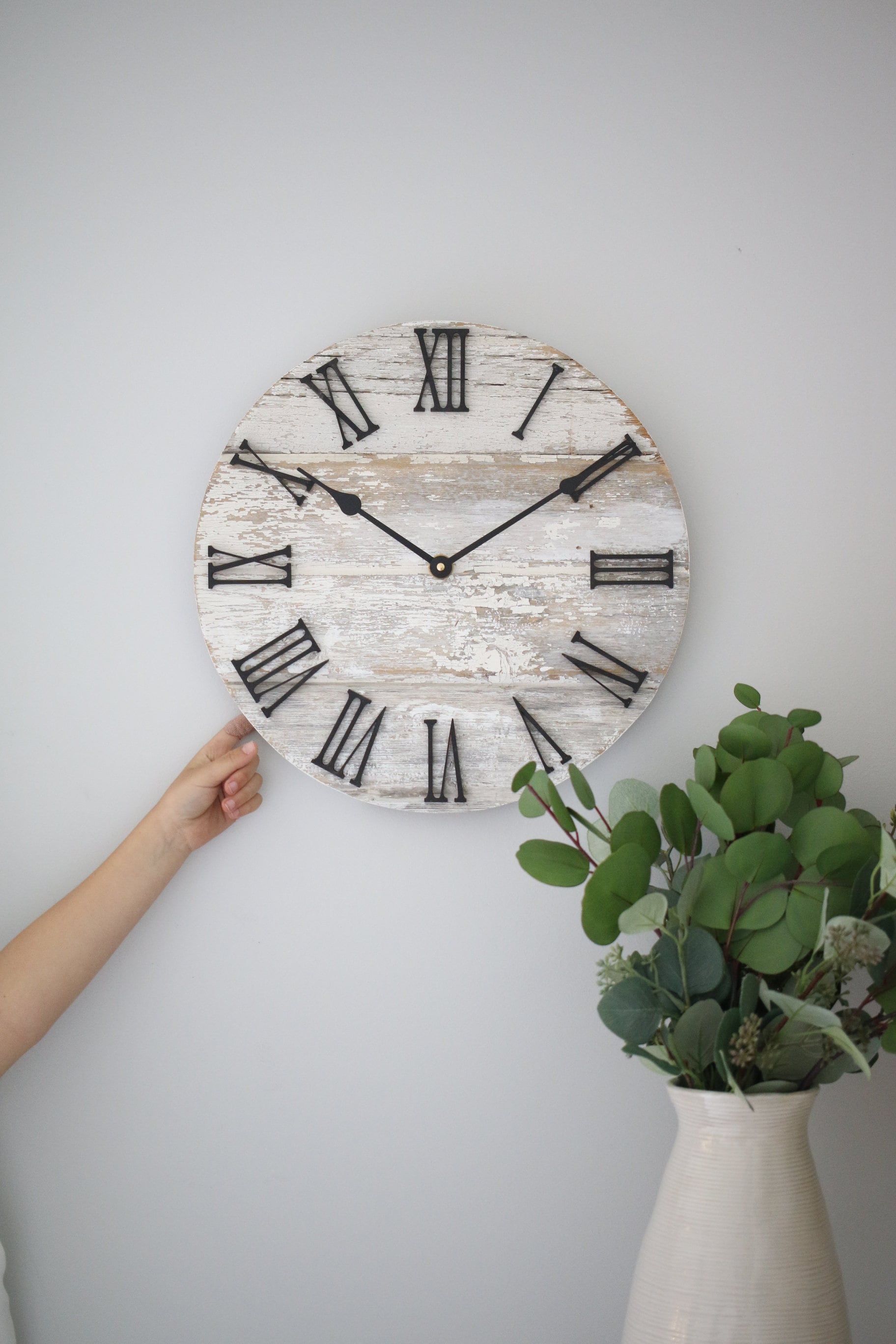 Handmade Distressed White Clock – Farmhouse Barn Siding Wall Decor - Etsy