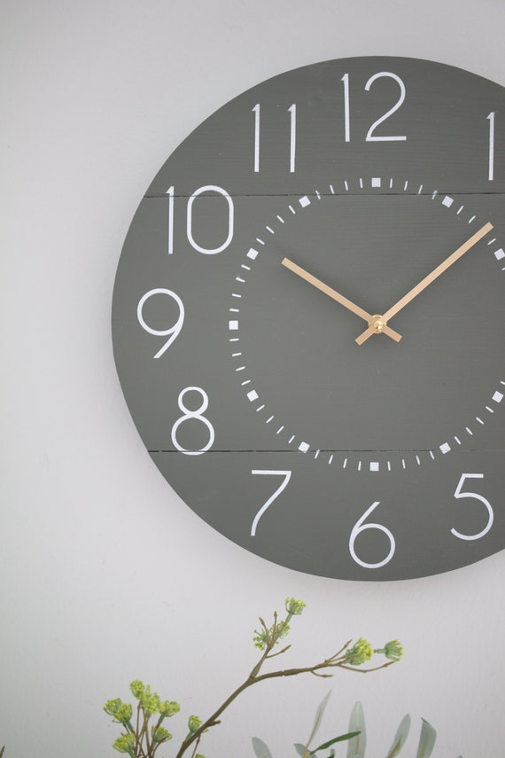 Reloj neutro letra new arrivals