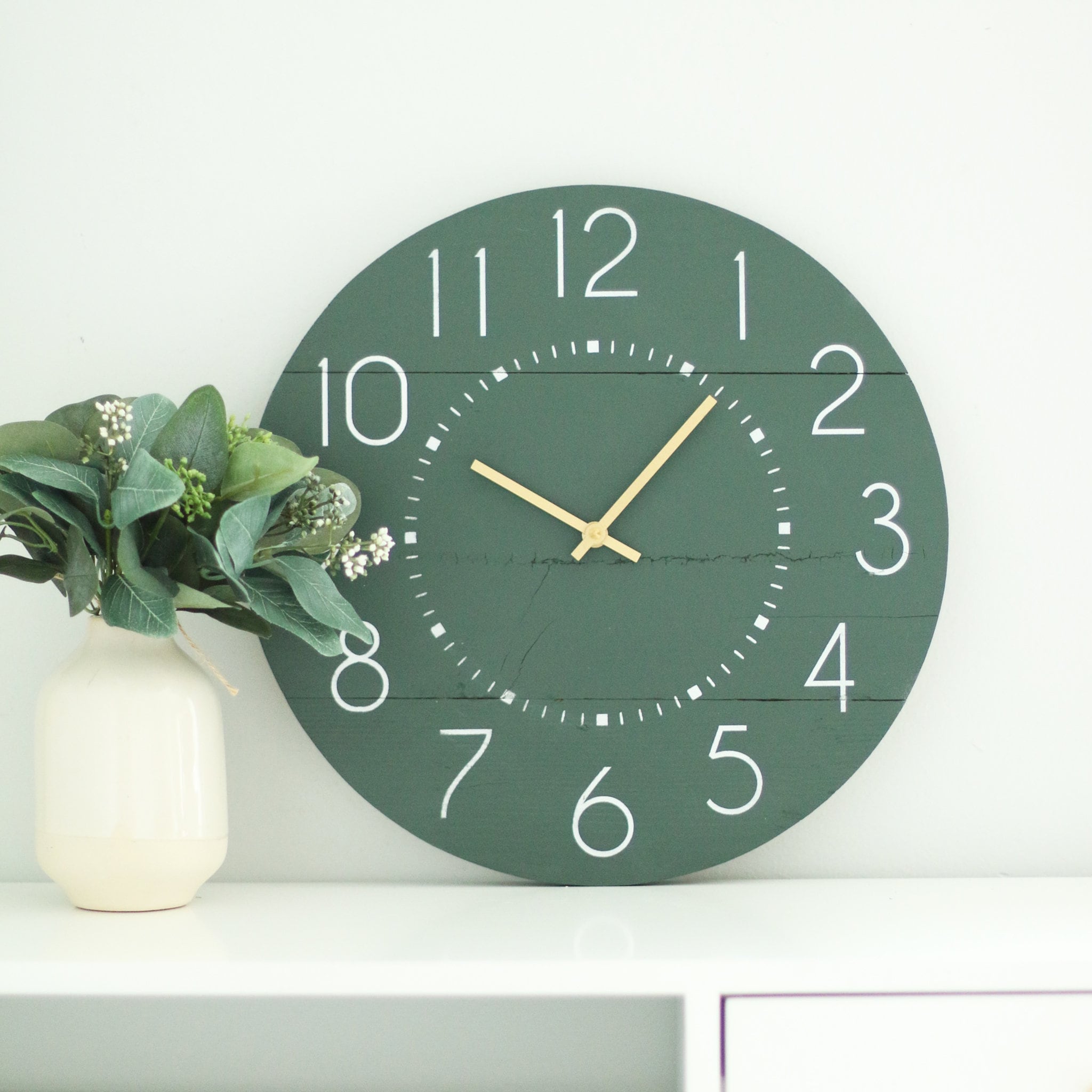Wood wall clock - Hunter green - Home accent