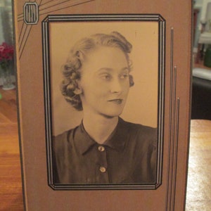 Vintage and Beautiful  Easel Photograph of  A Women.Vintage Photos. Cottage Chic Decor. Chippy Farm Decor. Retro Photos. Photo Studio Props.