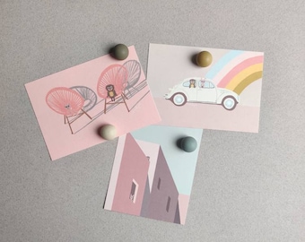 4 wooden magnets and 3 postcards in a set in pastel colours
