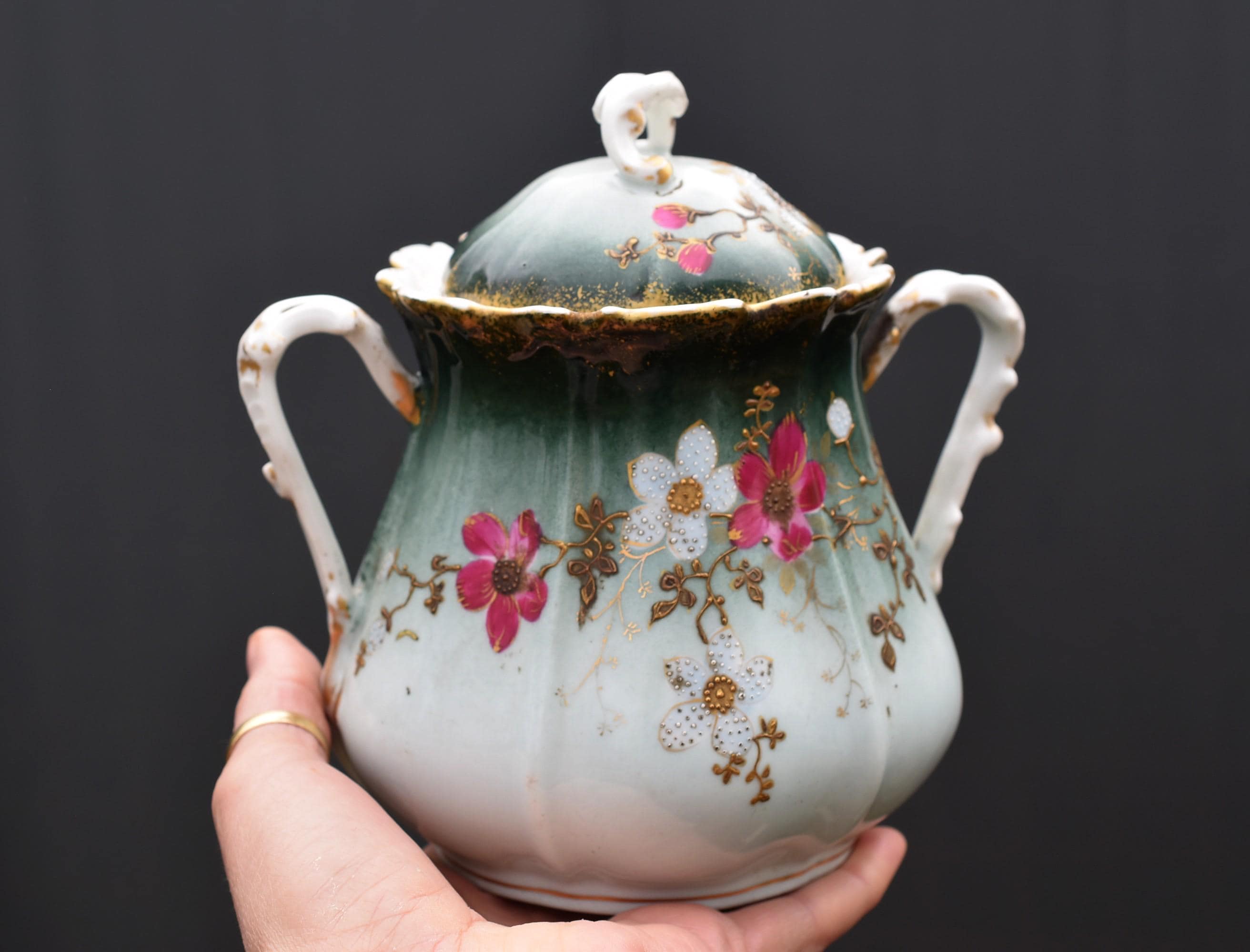 アンティーク フランス リモージュ磁器 蓋付きシュガーボウル、Coiffe