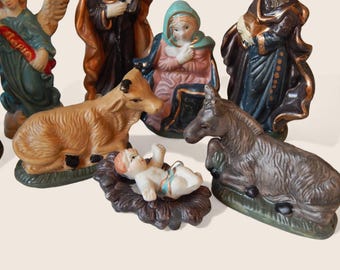 vintage crib nativity scene crib stable 10 Figures ceramic Christmas decoration