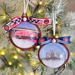 Cubs Snow Globe Style ornament