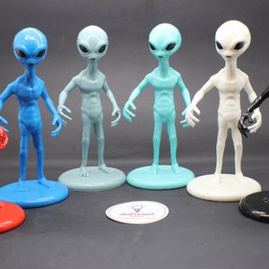 grey alien action figure