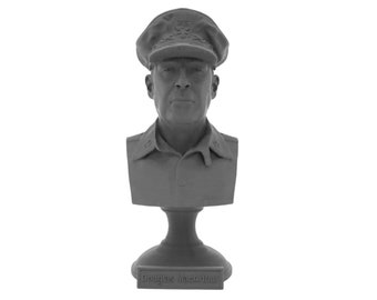 Douglas MacArthur Legendary US Army General 5 Inch Bust