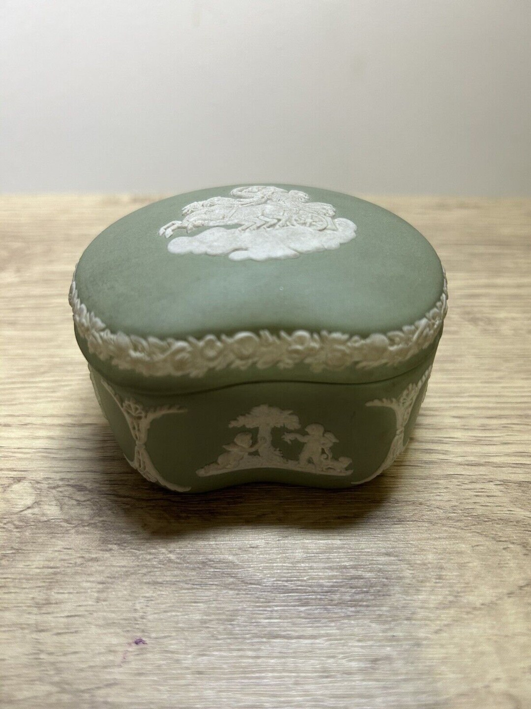 Vintage Wedgwood Green Jasperware Trinket Pot Box Kidney Shape Etsy