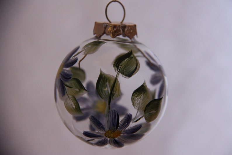 daisy floral ornament Hand painted Round Glass Christmas Ornament 50 mm 70mm ornament