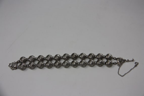 Costume jewelry silver bead Monet bracelet - image 3