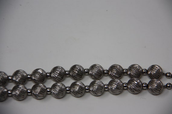 Costume jewelry silver bead Monet bracelet - image 4