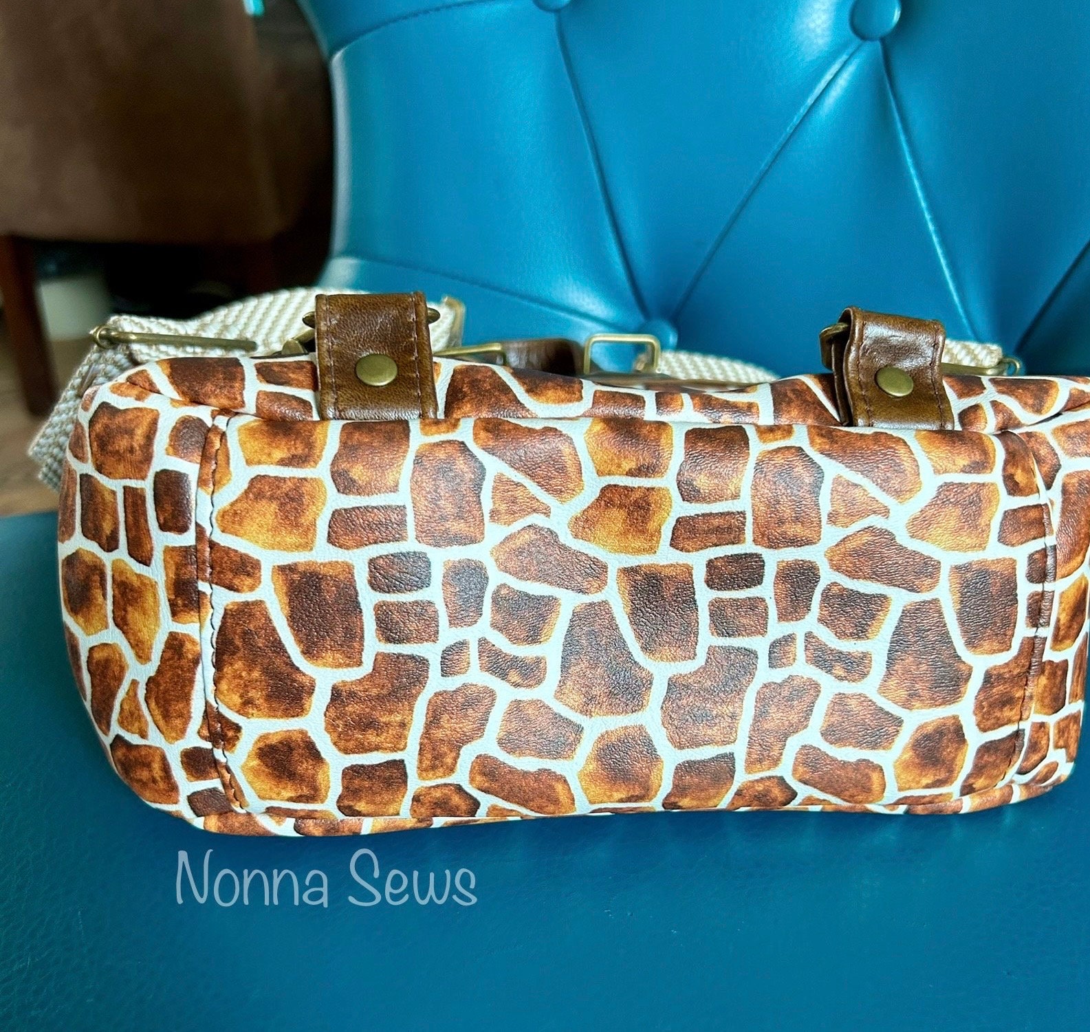 Handcrafted Giraffe Printed Faux and Brown Distressed Real  display picture 1