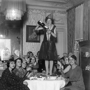 Prohibition Ends, Vintage Photo, Women, Picture, Print, Bar Cart Decor, Speakeasy, Champagne Gift, Wine Gift, Feminism, Bar Decor, She Shed