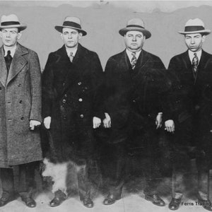 Mafia Lineup - Lucky Luciano - Photo - Mafia - Photograph - Picture Vintage
